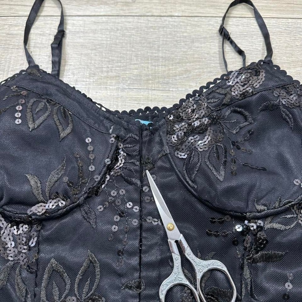 Y2K Ole Ole Black Cami Sequin Floral Embroidery Top Smocked Back Women's Medium - Picture 6 of 9